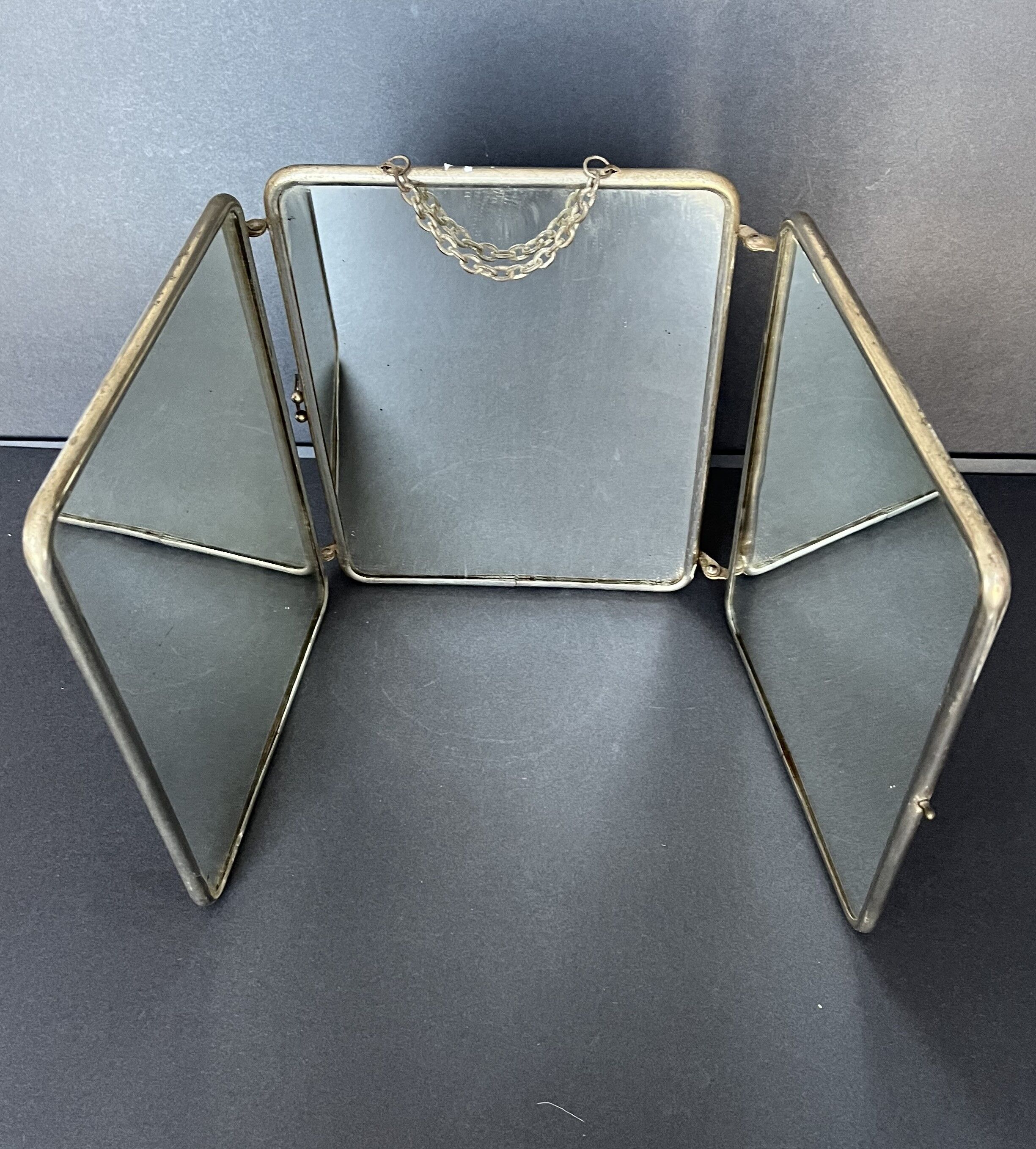 Miroir de barbier