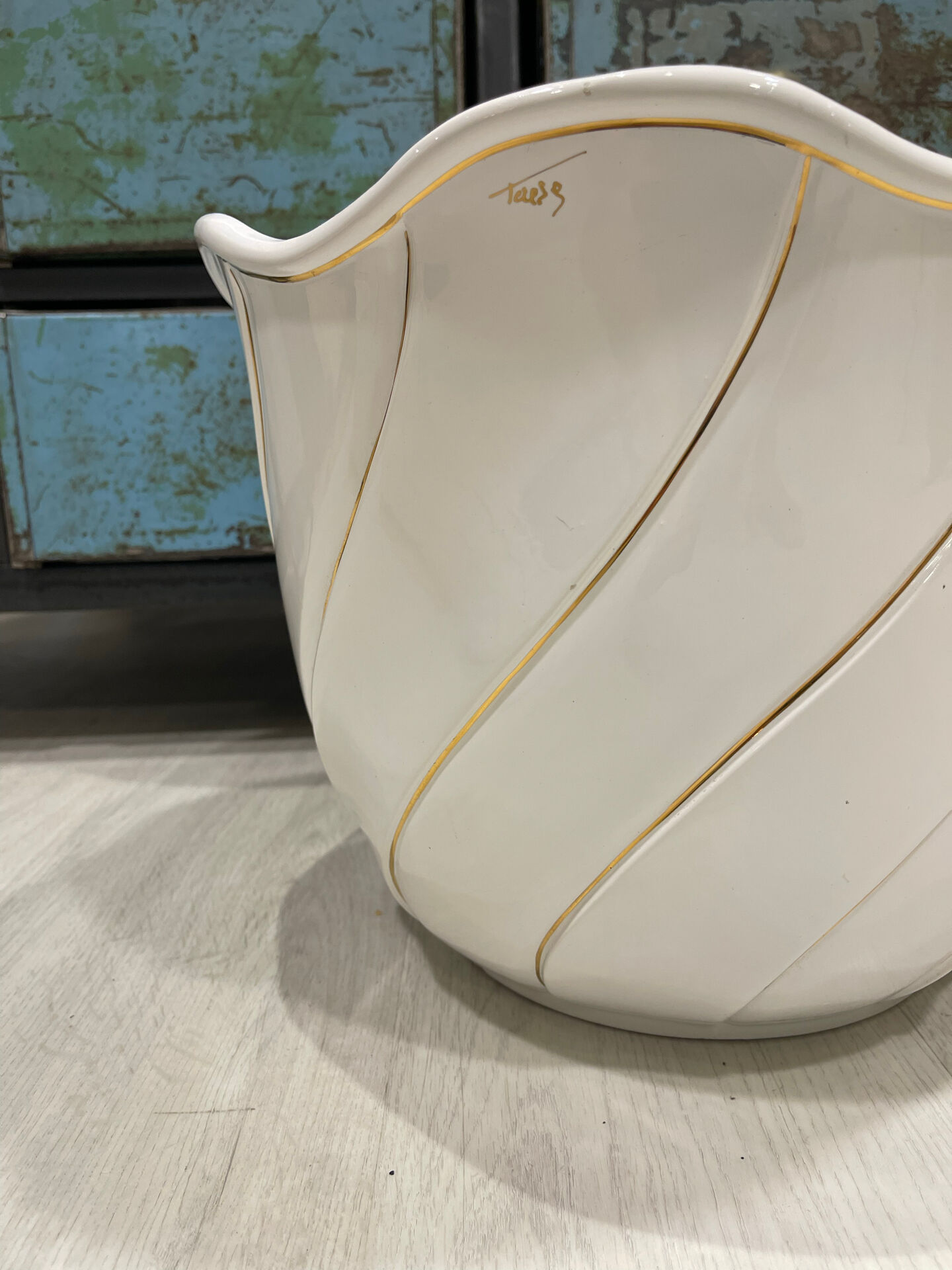 Pair of pot covers 1970