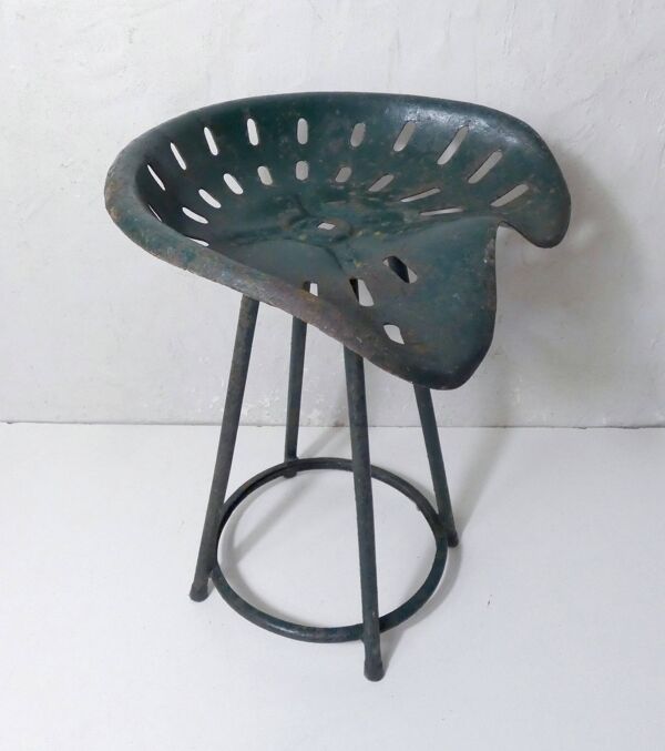 Ancien tabouret fauteuil de tracteur