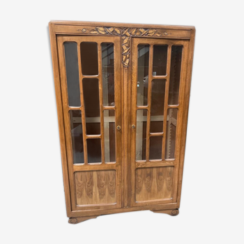 Armoire vitrée en bois