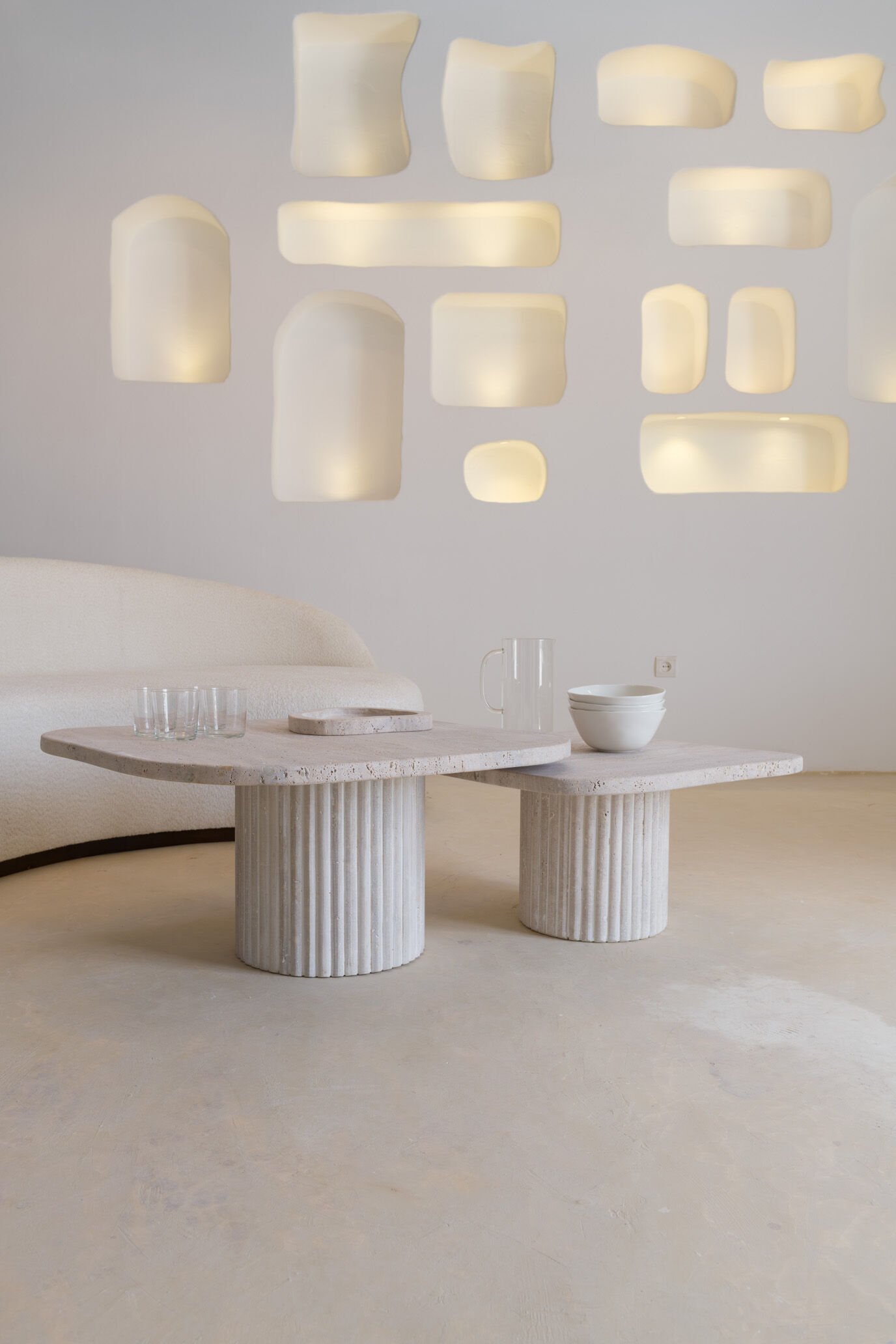 Irregular nesting coffee tables - ATHENA - 70/50 - porous natural travertine