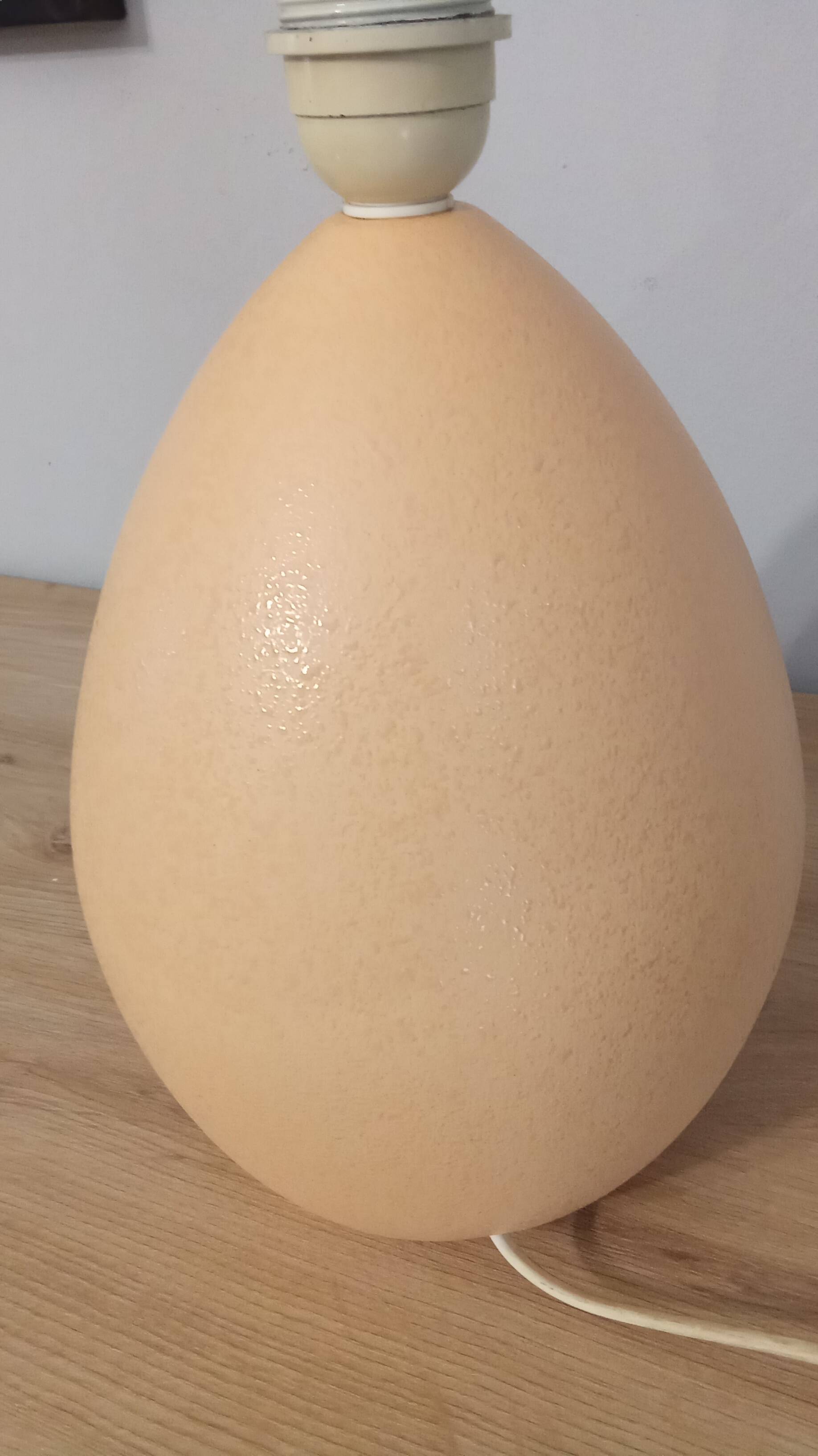 Vintage ostrich egg shaped lamp, Brussels porcelain