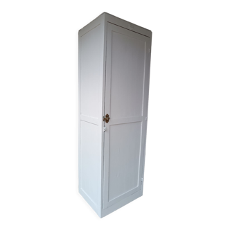 1 door cabinet