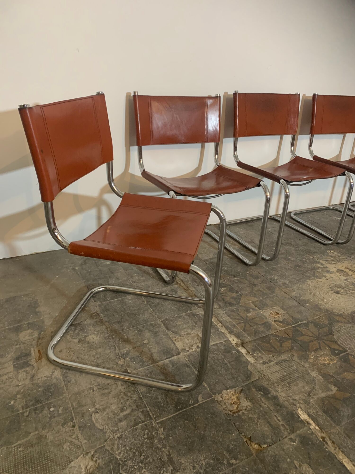 Suite of 6 designer chairs Fasem design