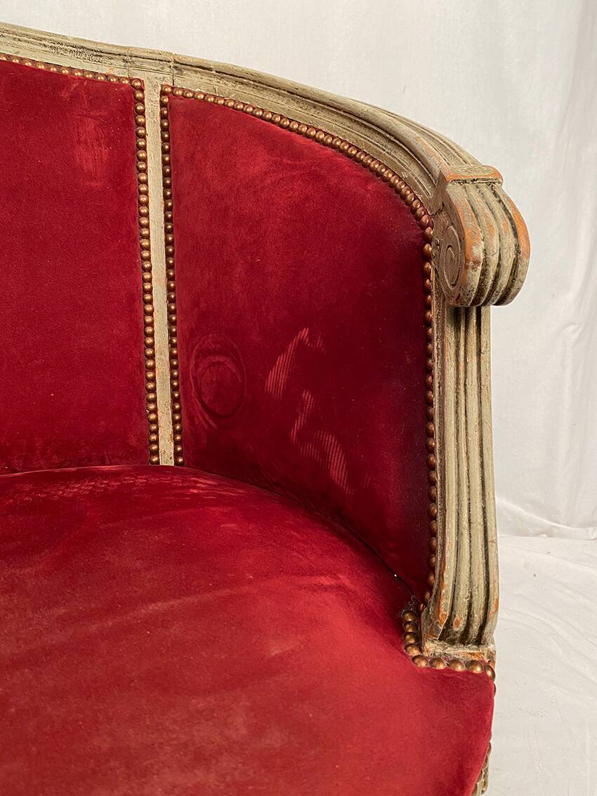Canapé corbeille de style Louis XVI, fin XIXe-début XXe