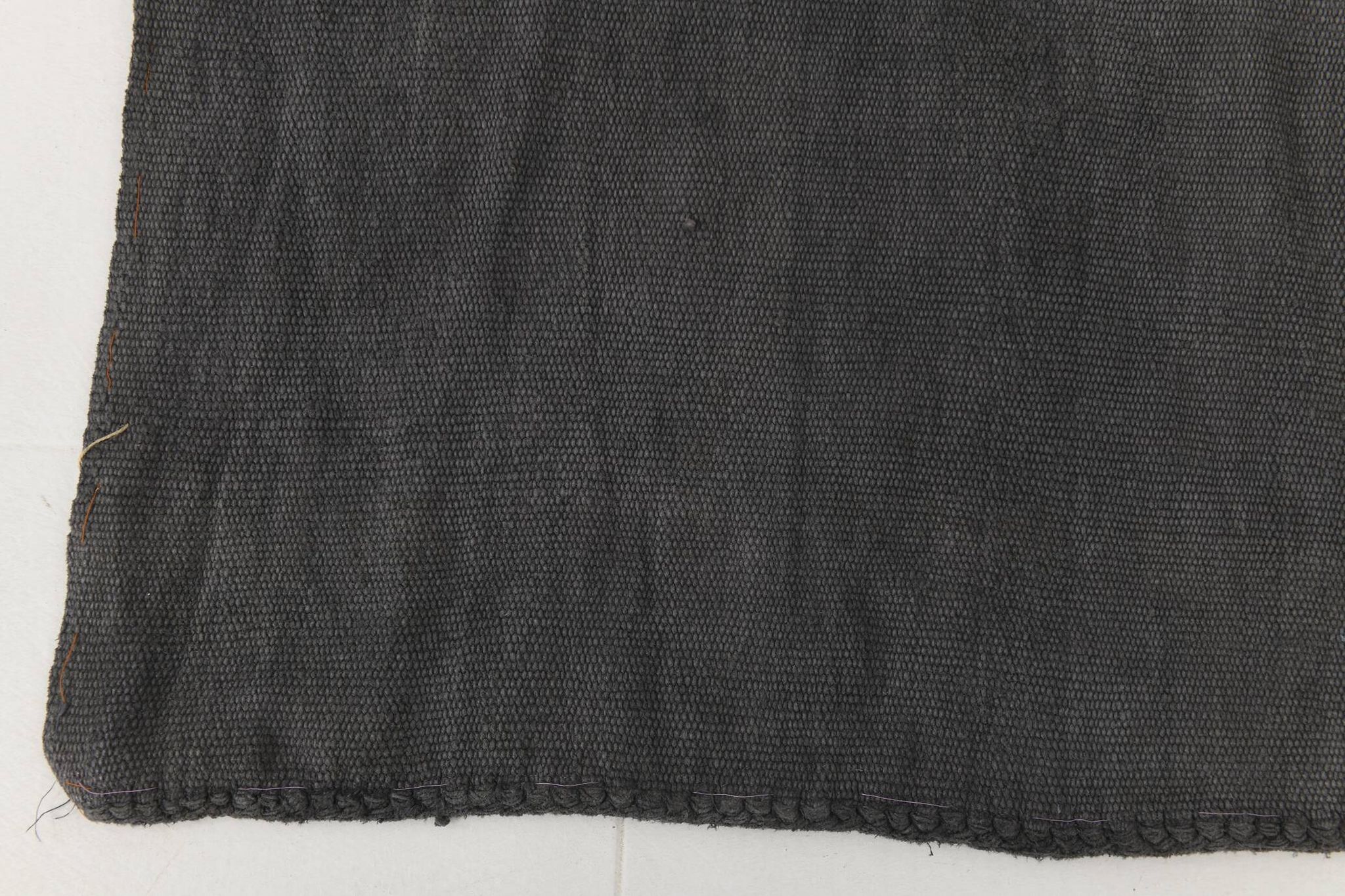 Tapis Kilim doux anthracite gris grande surface pour chambre, 147x205 cm