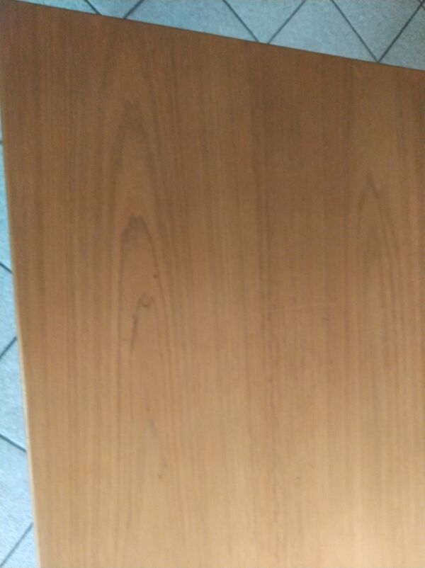 Table en noyer massif vers 1980 à double patine