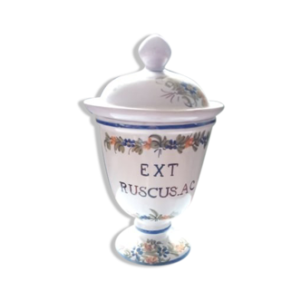 Old pharmacy jar ext ruscus ac with its lid