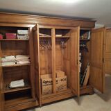 Armoire merisier massif