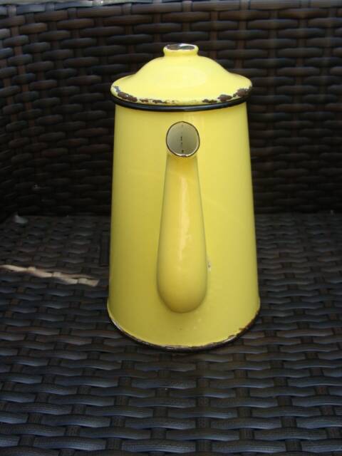 Cafetière émaillée ancienne