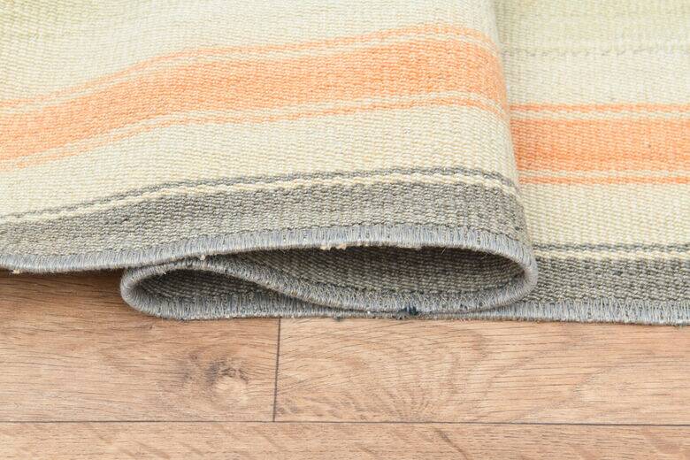 Vintage Turkish Rug 121 x 152 cm