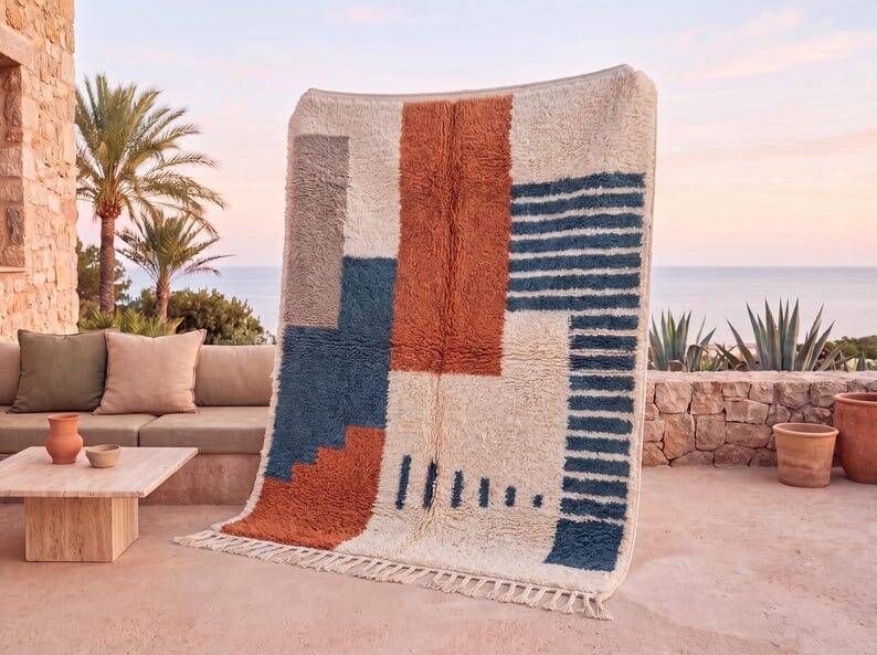 Magnificent authentic traditional Berber rug handmade 150/250 cm.