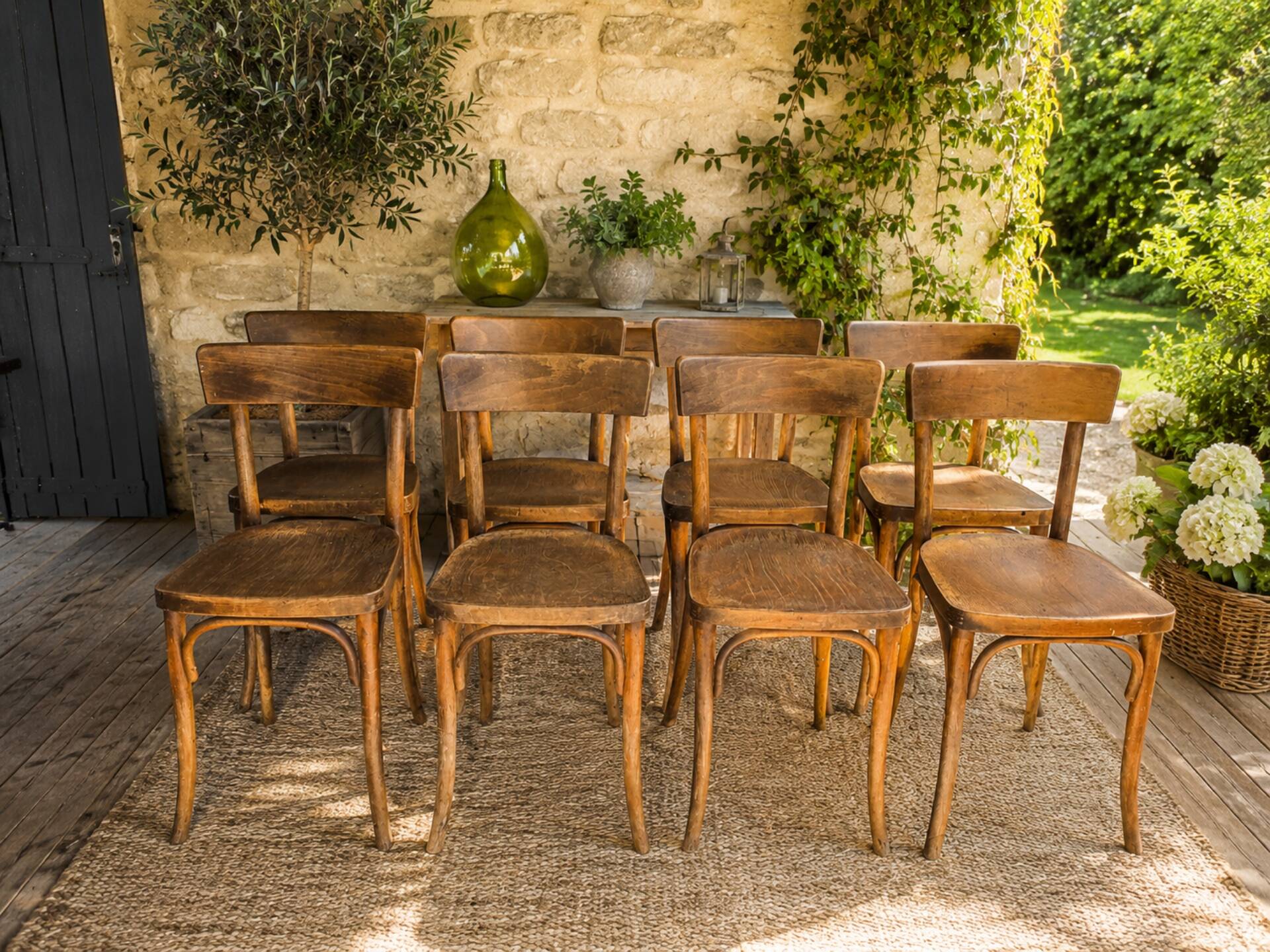 Set of 8 vintage thonet bistro chairs – authentic
