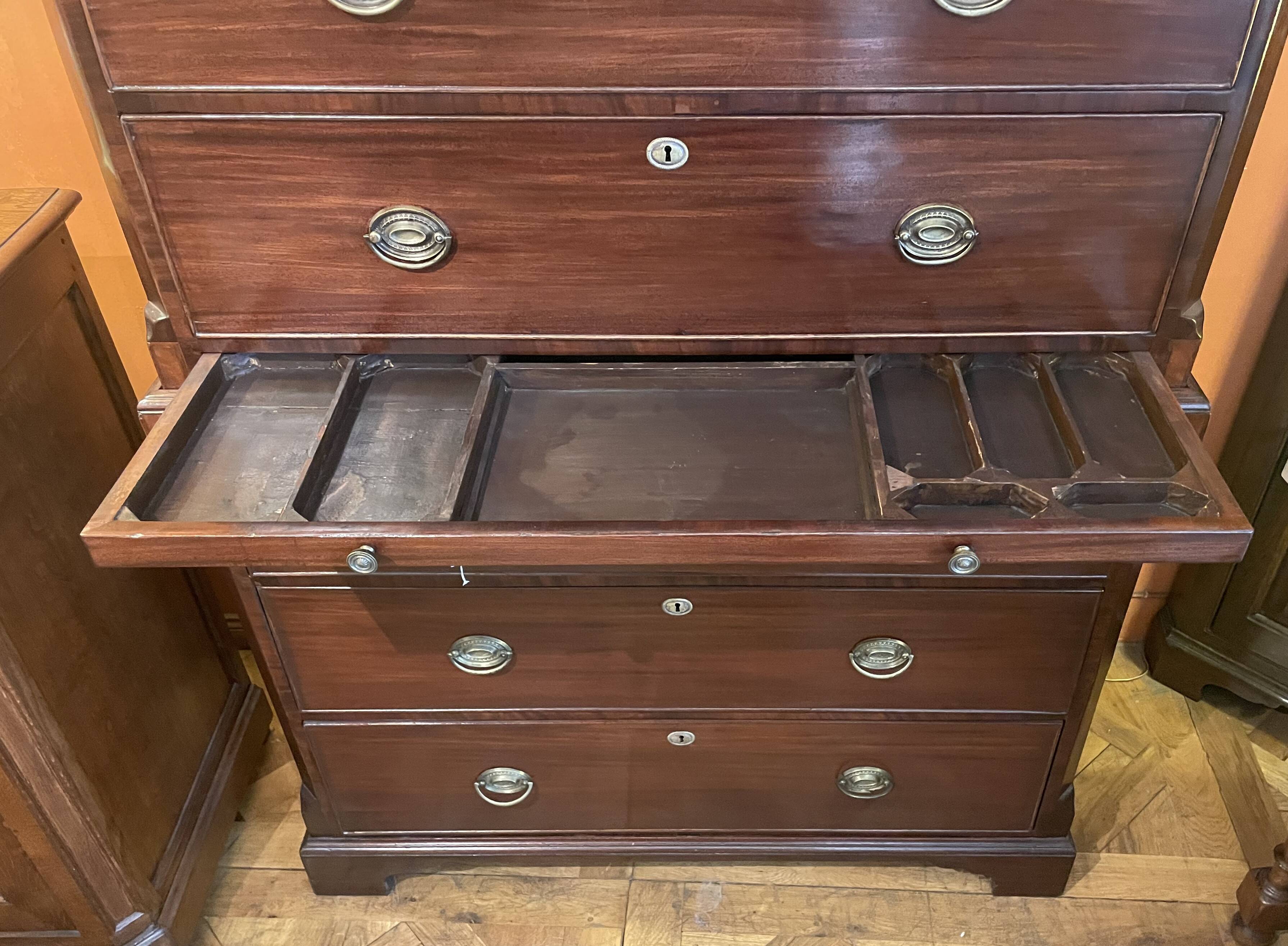 tallboy chest on chest in mahogany - 18th century