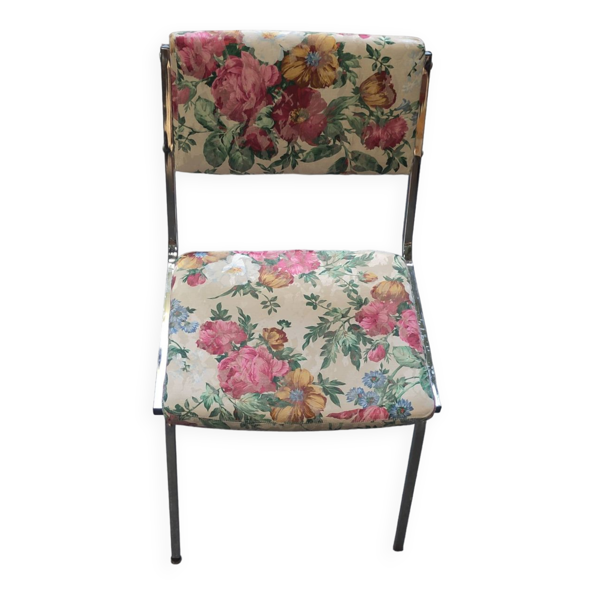 Chair with metal legs