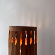 Lampe de table en lamelle de pin, Suède 1970