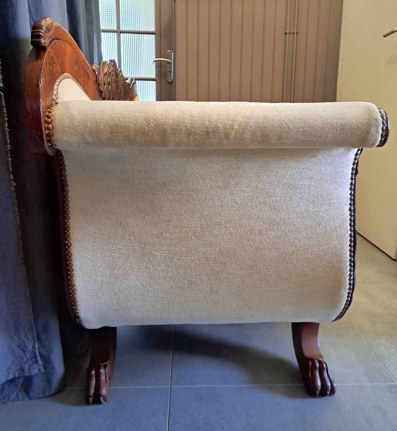 Restoration period mahogany sofa