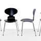 Arne Jacobsen table model 3600 with 4 Ant chairs by Fritz Hansen