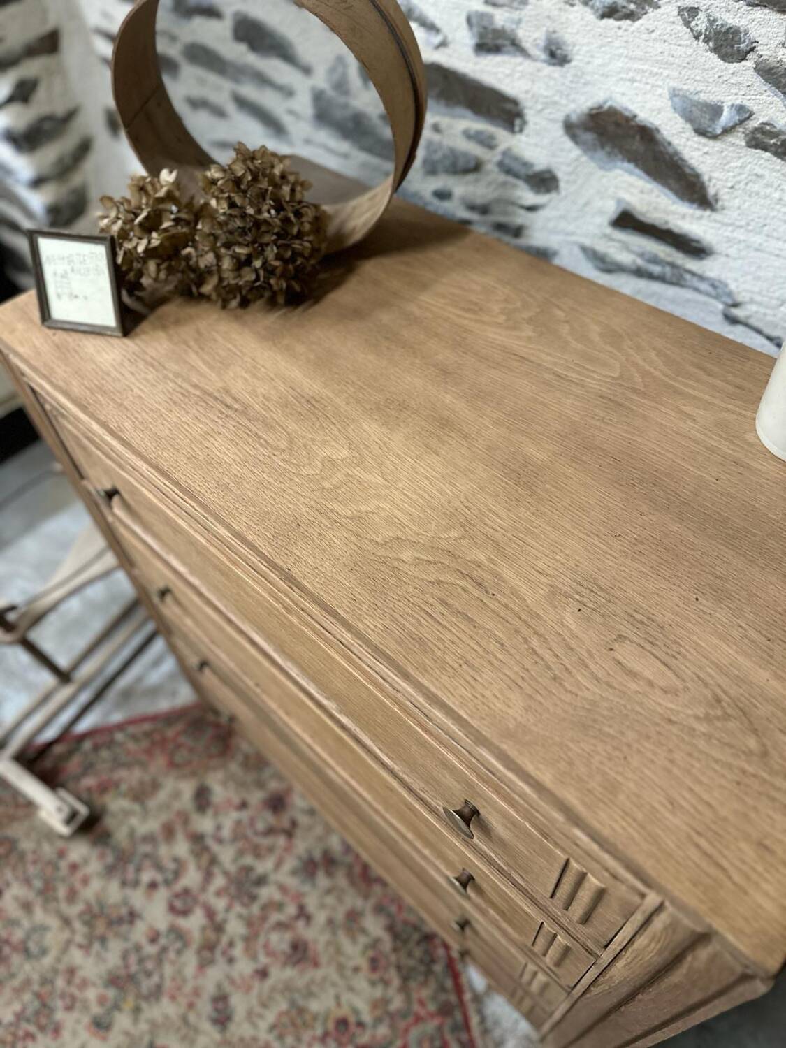 Superb 4-drawer chest of drawers from the 50s in raw wood