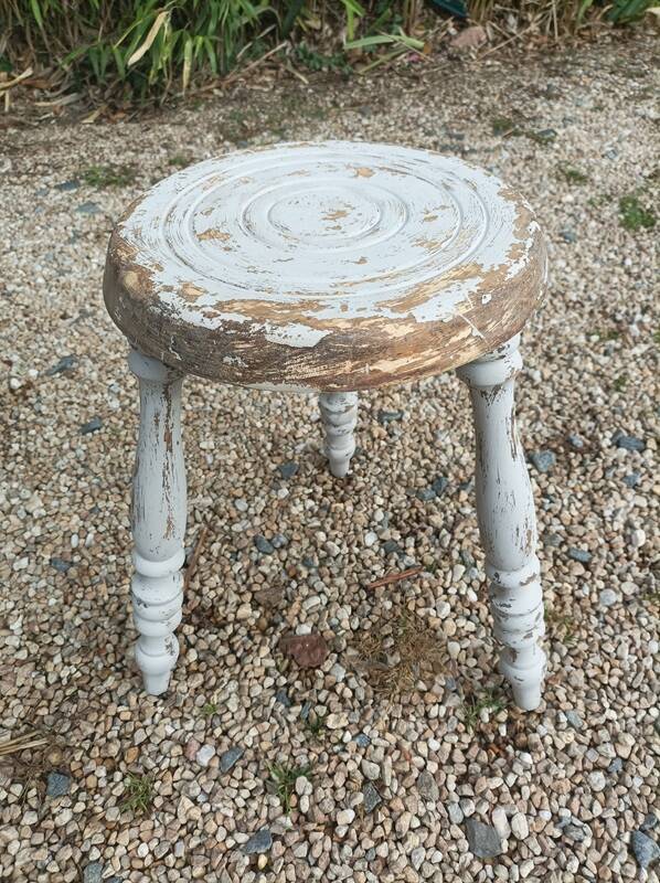 Patinated gray solid wood stool