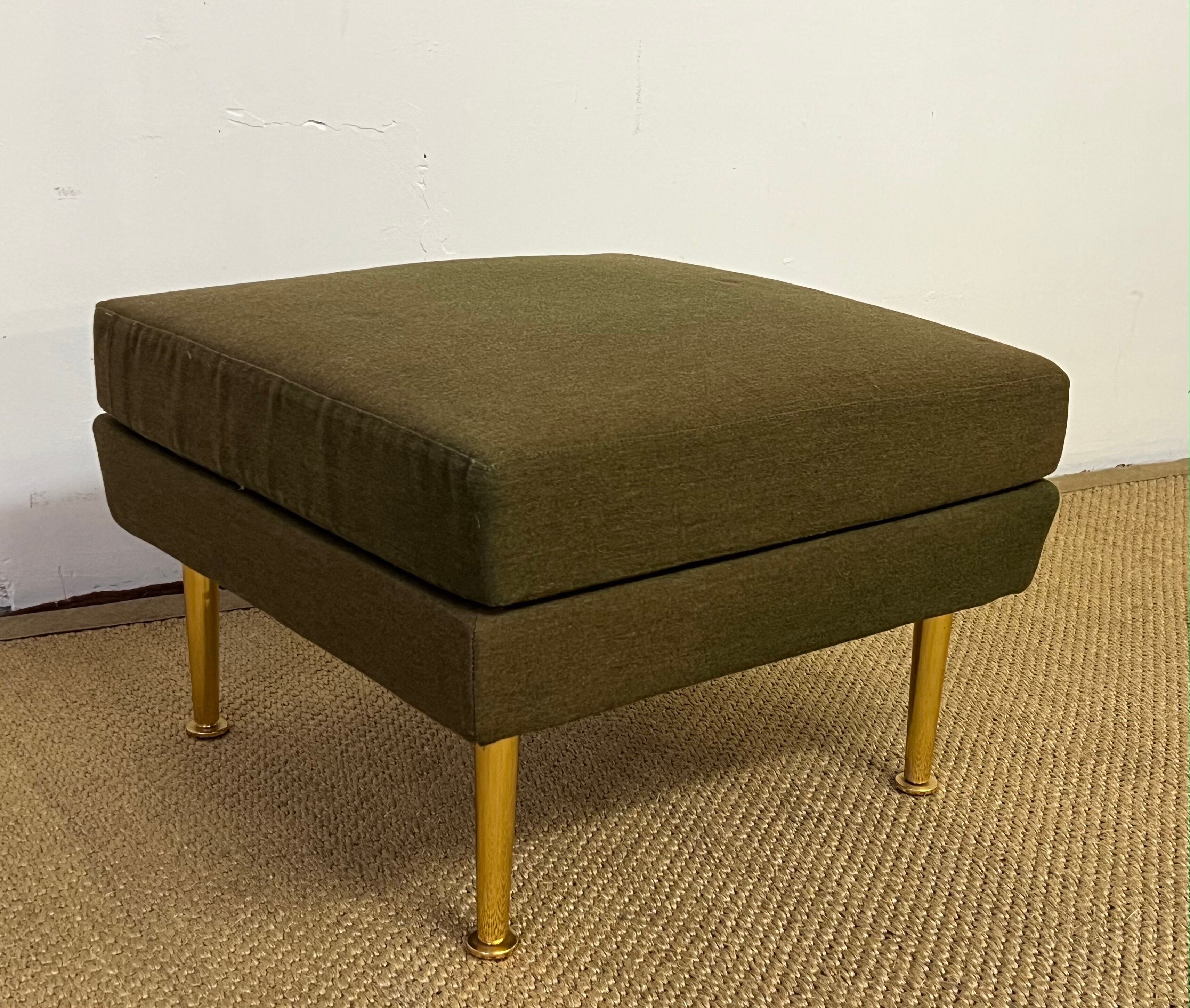 Vintage footrest pouf