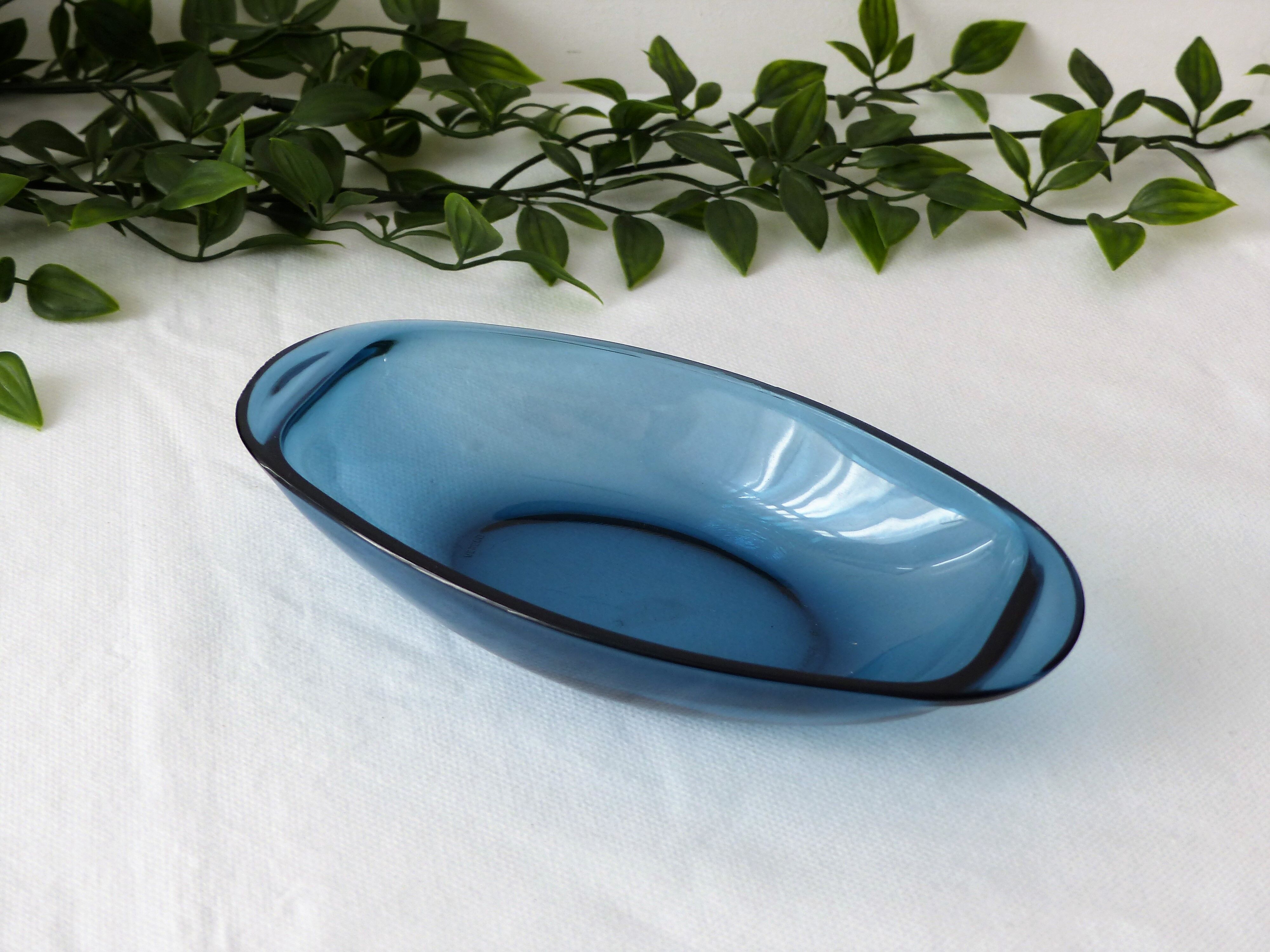 Set of 4 blue cups type Vereco