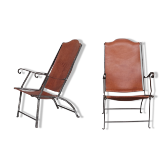 Paire de fauteuils pliants en cuir et en métal du milieu du siècle