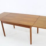 1960s Danish Teak Extendable Dinining Table