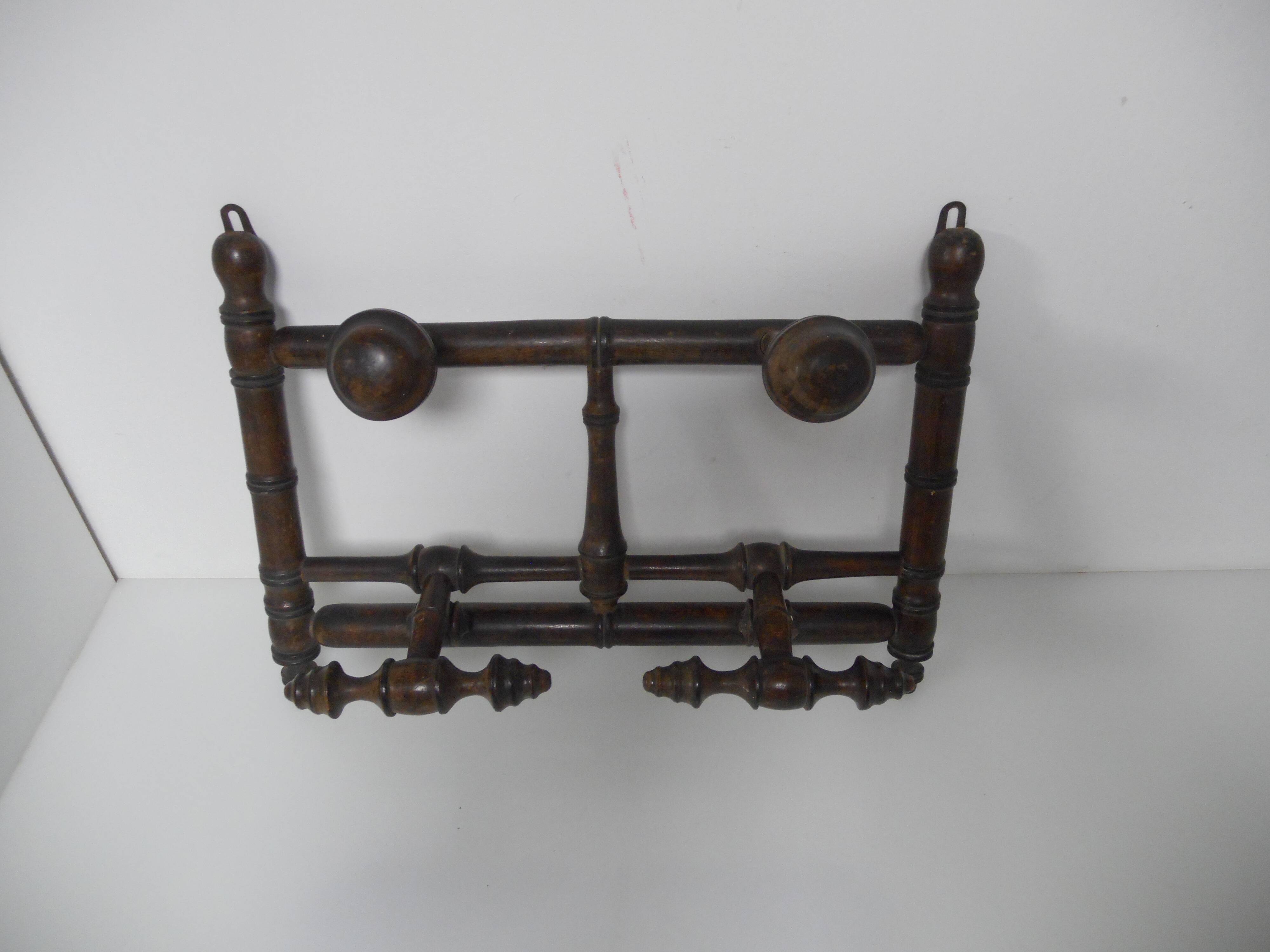 Wearing coat hanger wooden, old bamboo style