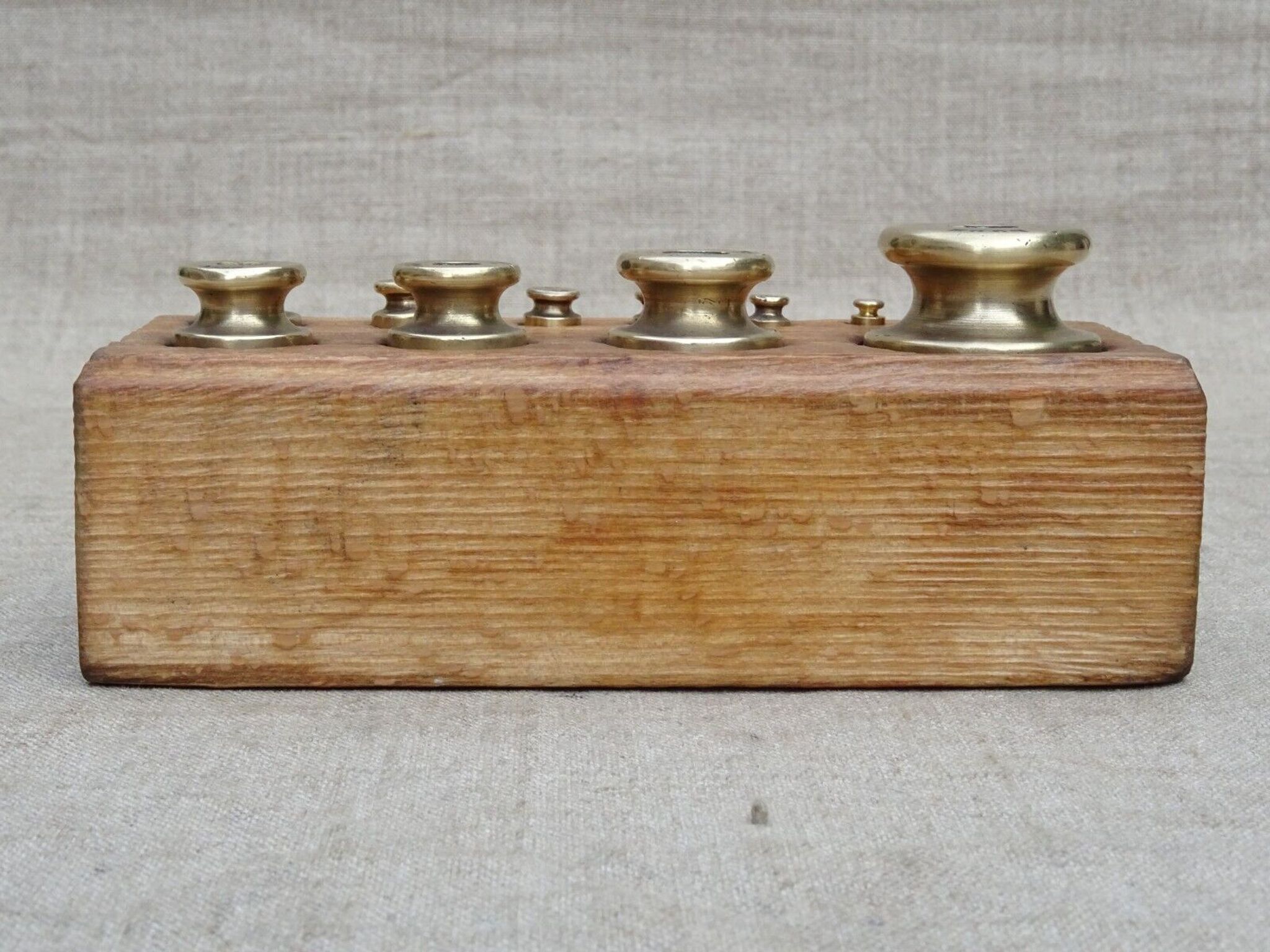 Old box 12 weight flat head brass from 1g to 500g for complete scale