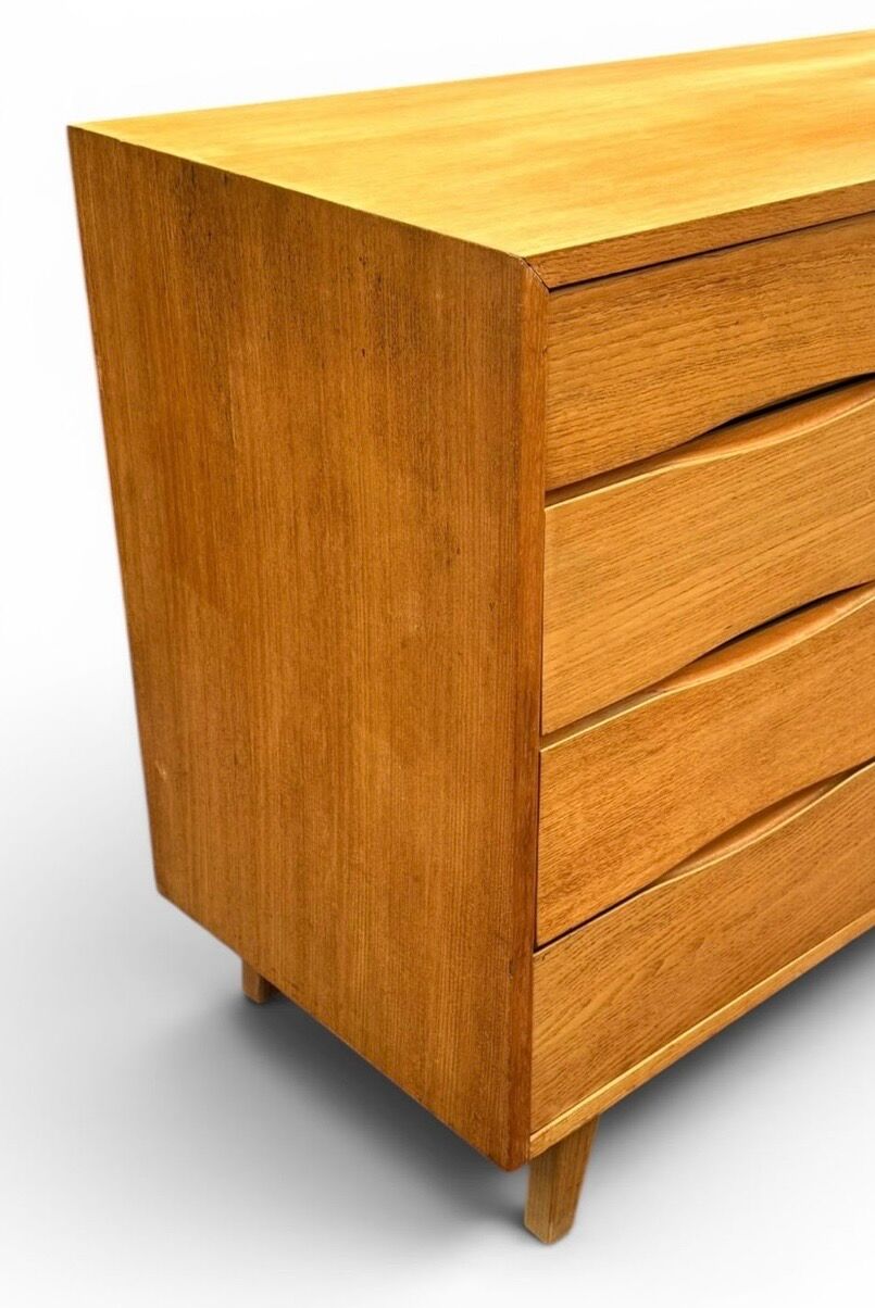 Scandinavian design chest of drawers in light teak – attributed to Arne Vodder – year