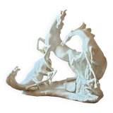 White statue Cavalho" 3 white wild horses