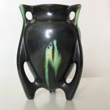 Art Deco vase flamed sandstone tripod