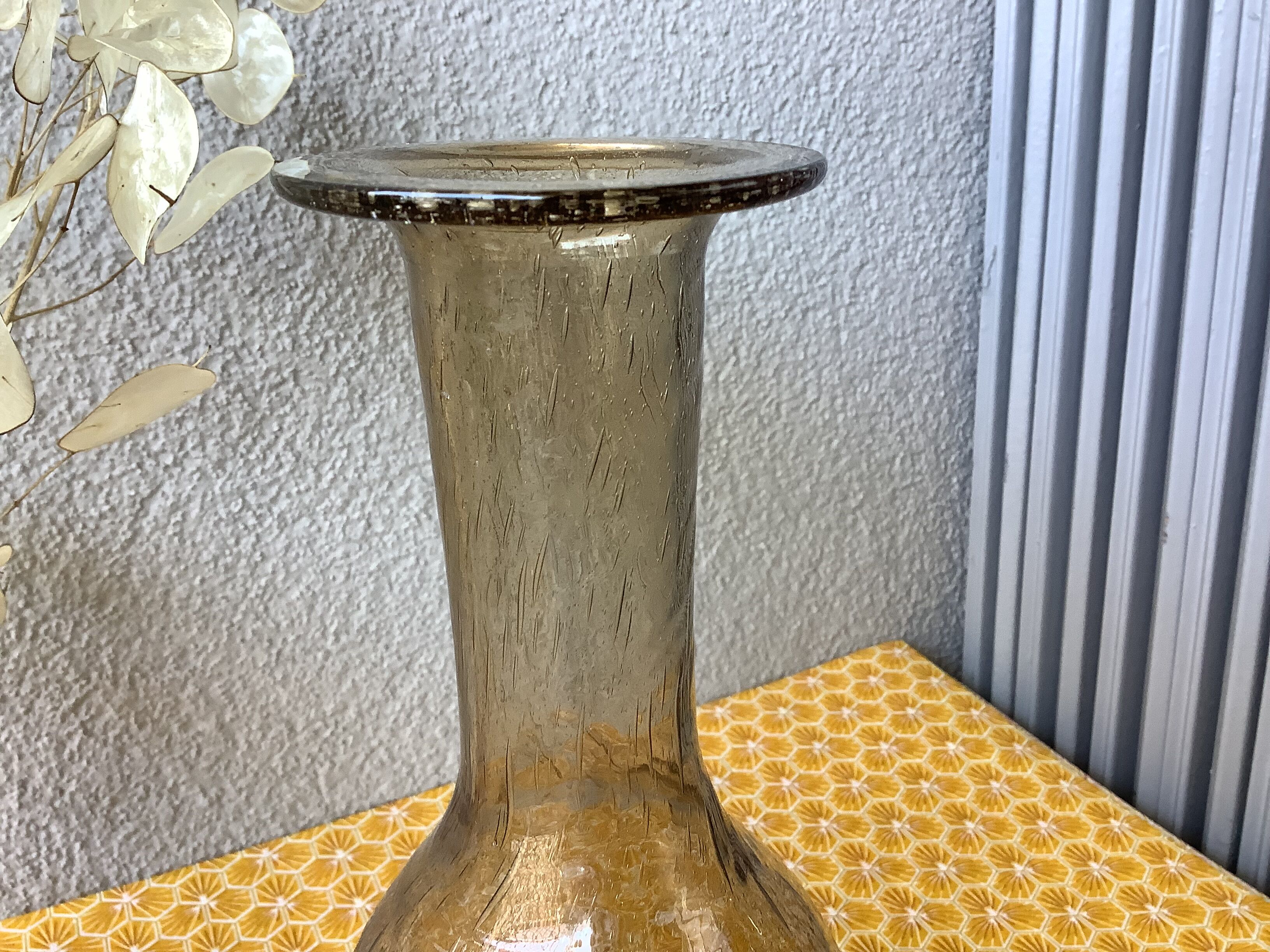 Bendor vase in bubble blown glass - art glassware