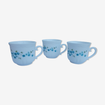 3 large Arcopal cups