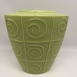Ceramic vase with relief pattern