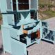 Armoire aux pieds compas