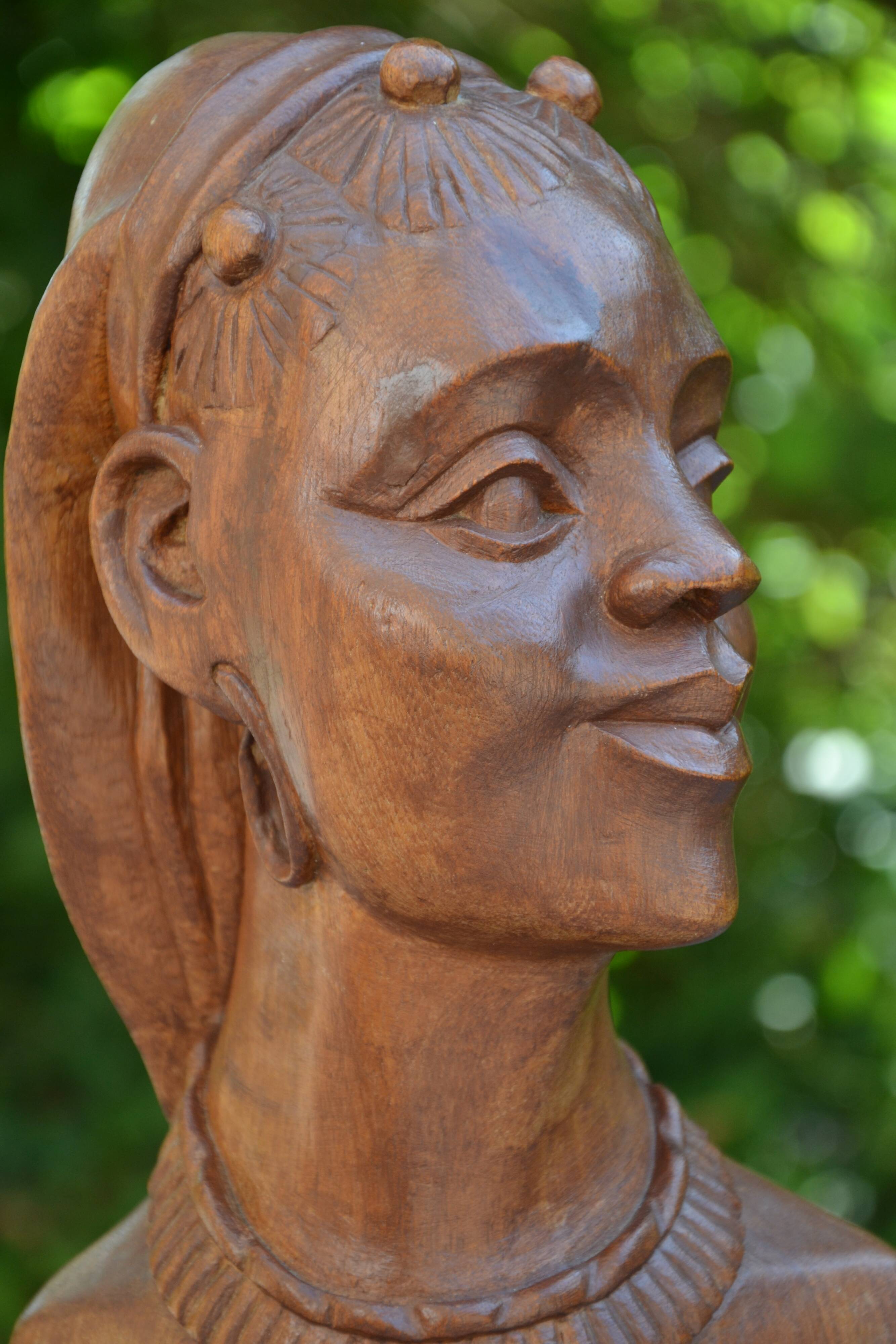 African bust Muaka Boma