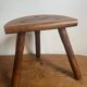 Tabouret tripode en bois