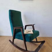 Chaise à bascule vintage des années 50.