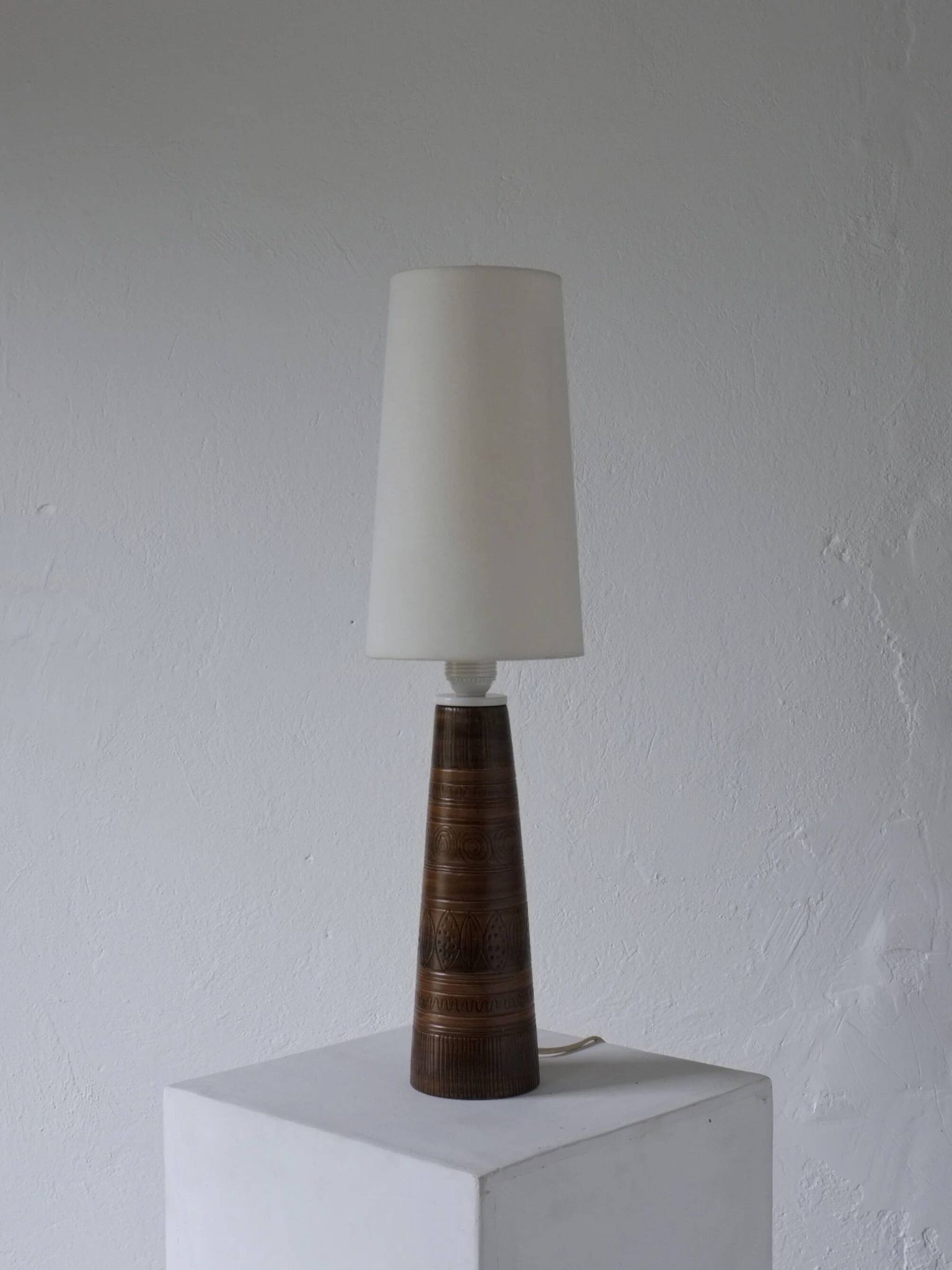 Large stoneware table lamp base | Irma Yourstone | Sweden | 1960s