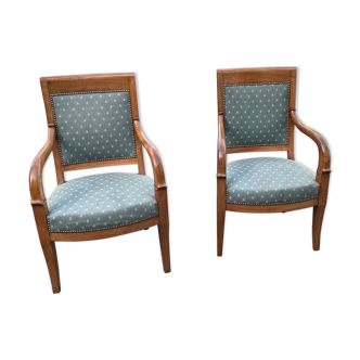 Pair of chair with cherry butt