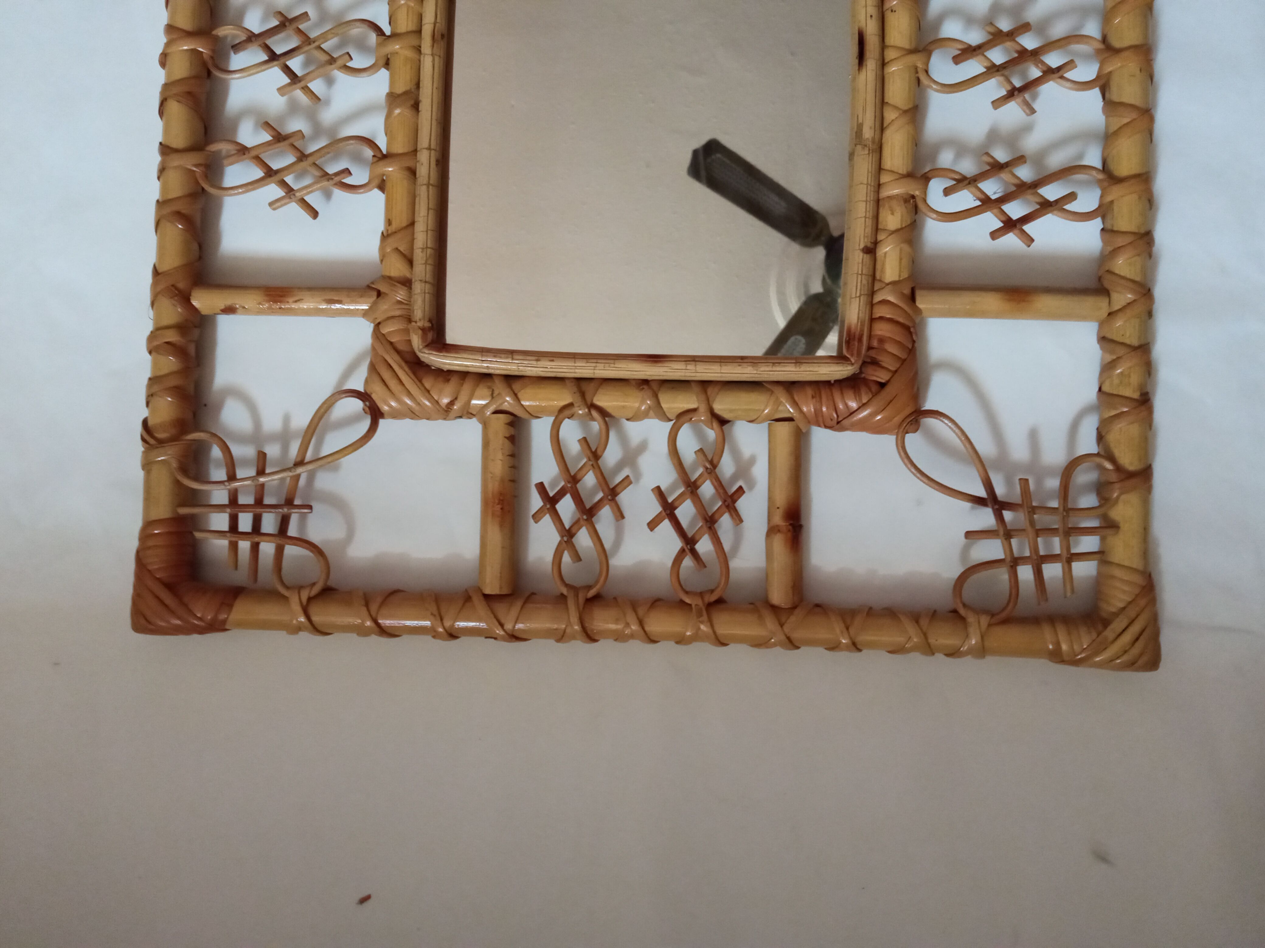 Miroir en bambou vintage