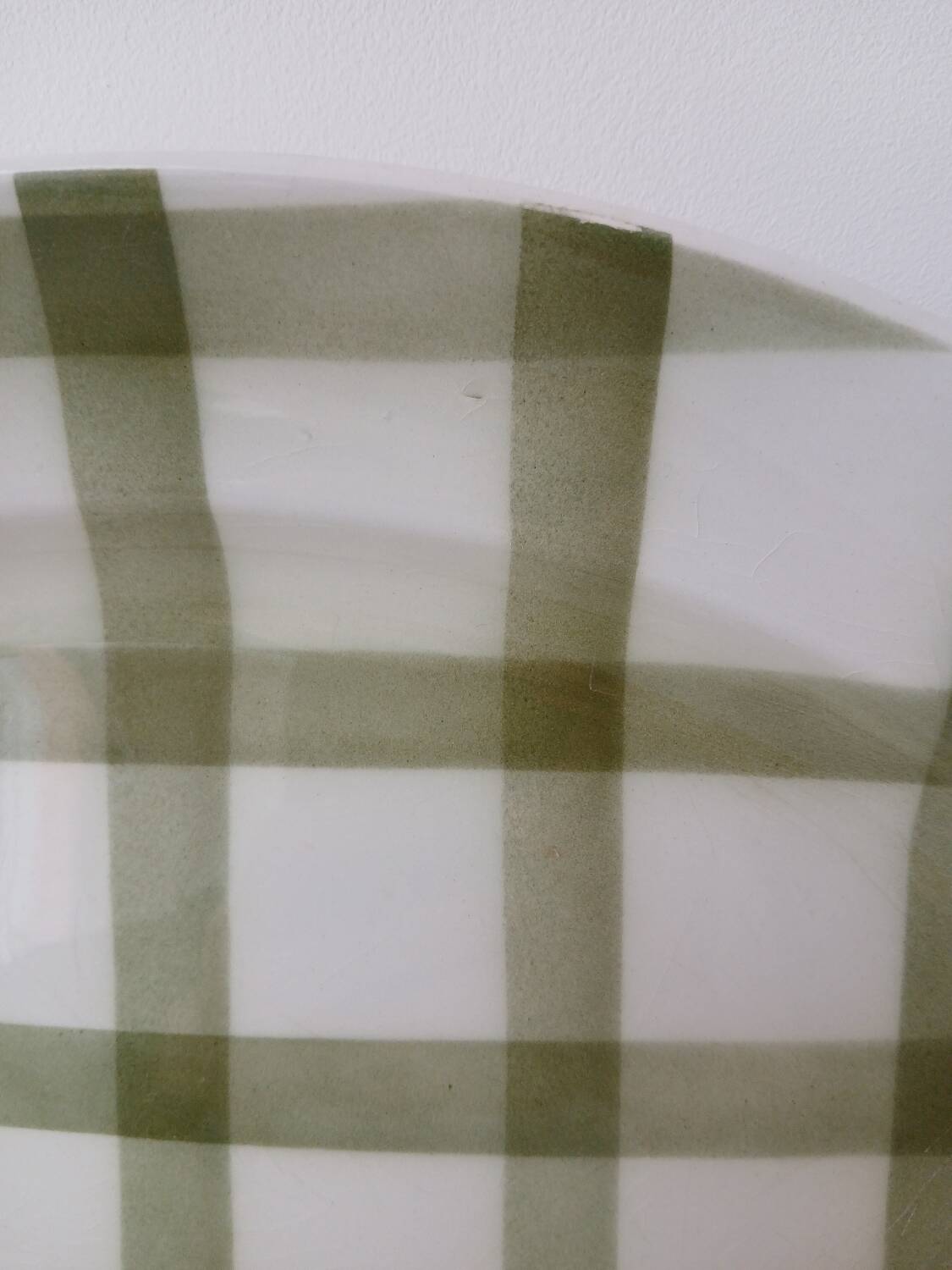 Moulin des Loups presentation dish tablecloth model