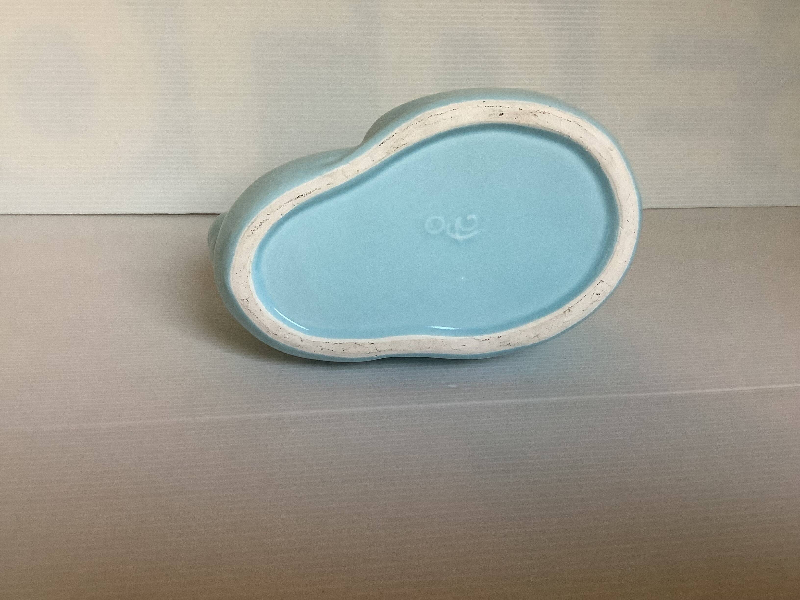 Blue earthenware cotton rabbit