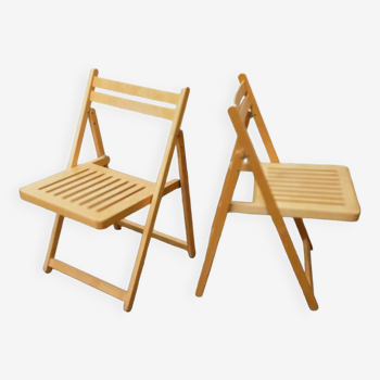 Folding chairs