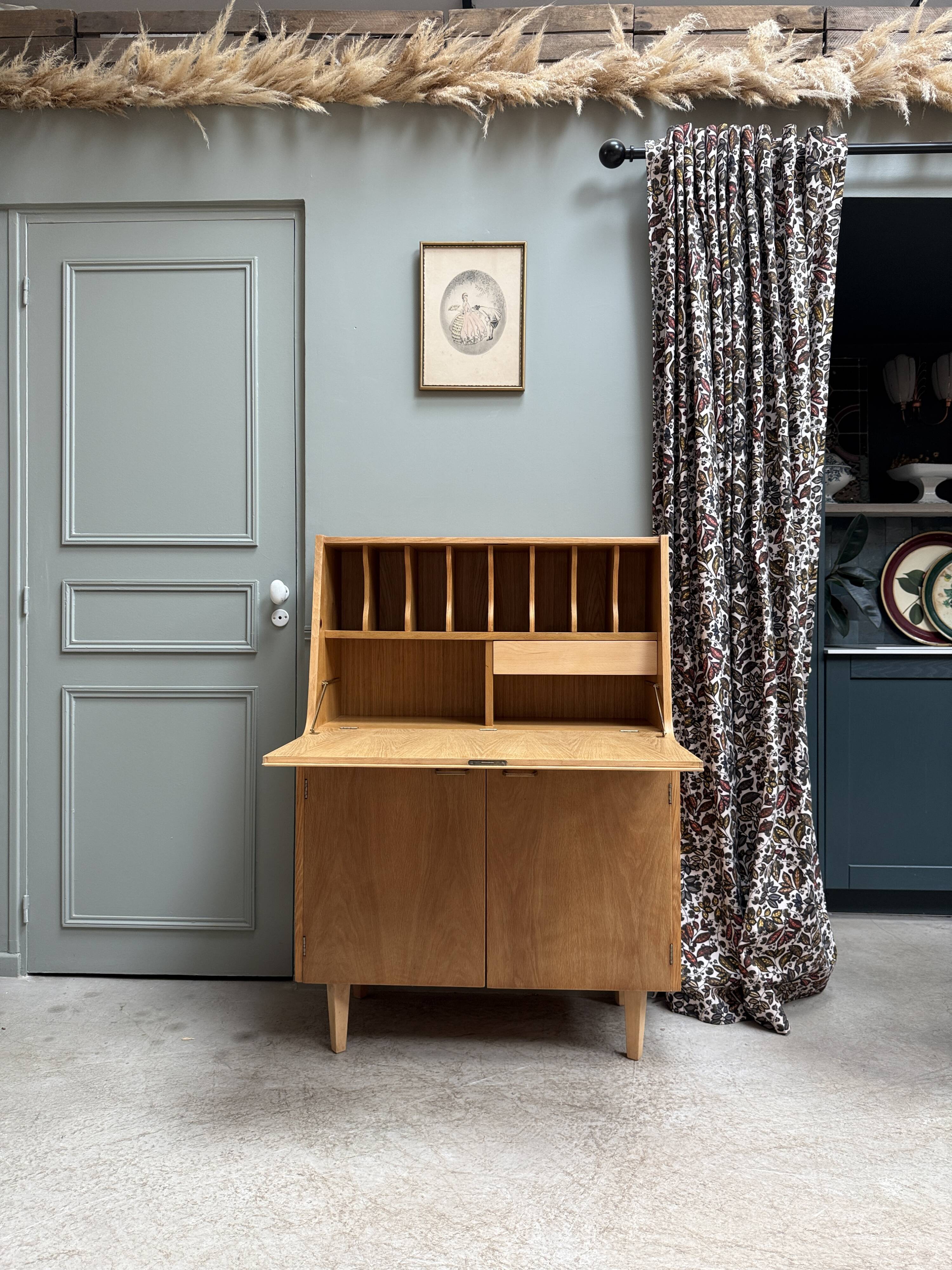Secrétaire mid-century en chêne (rénovée)