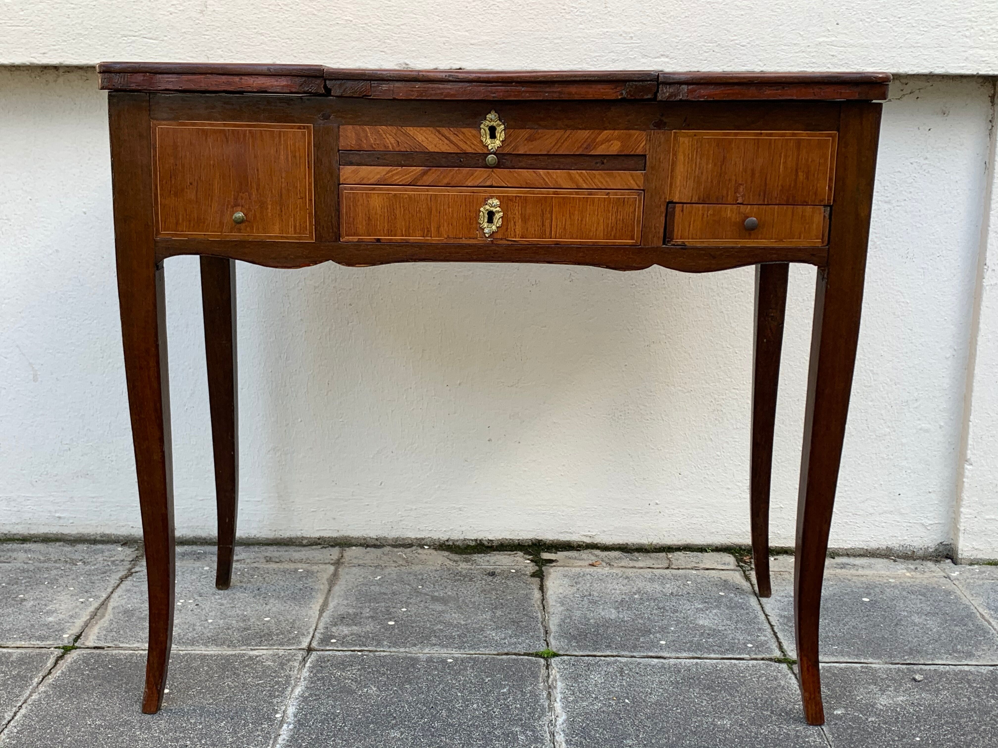 Hairdresser Louis XVI in marquetry and bronze