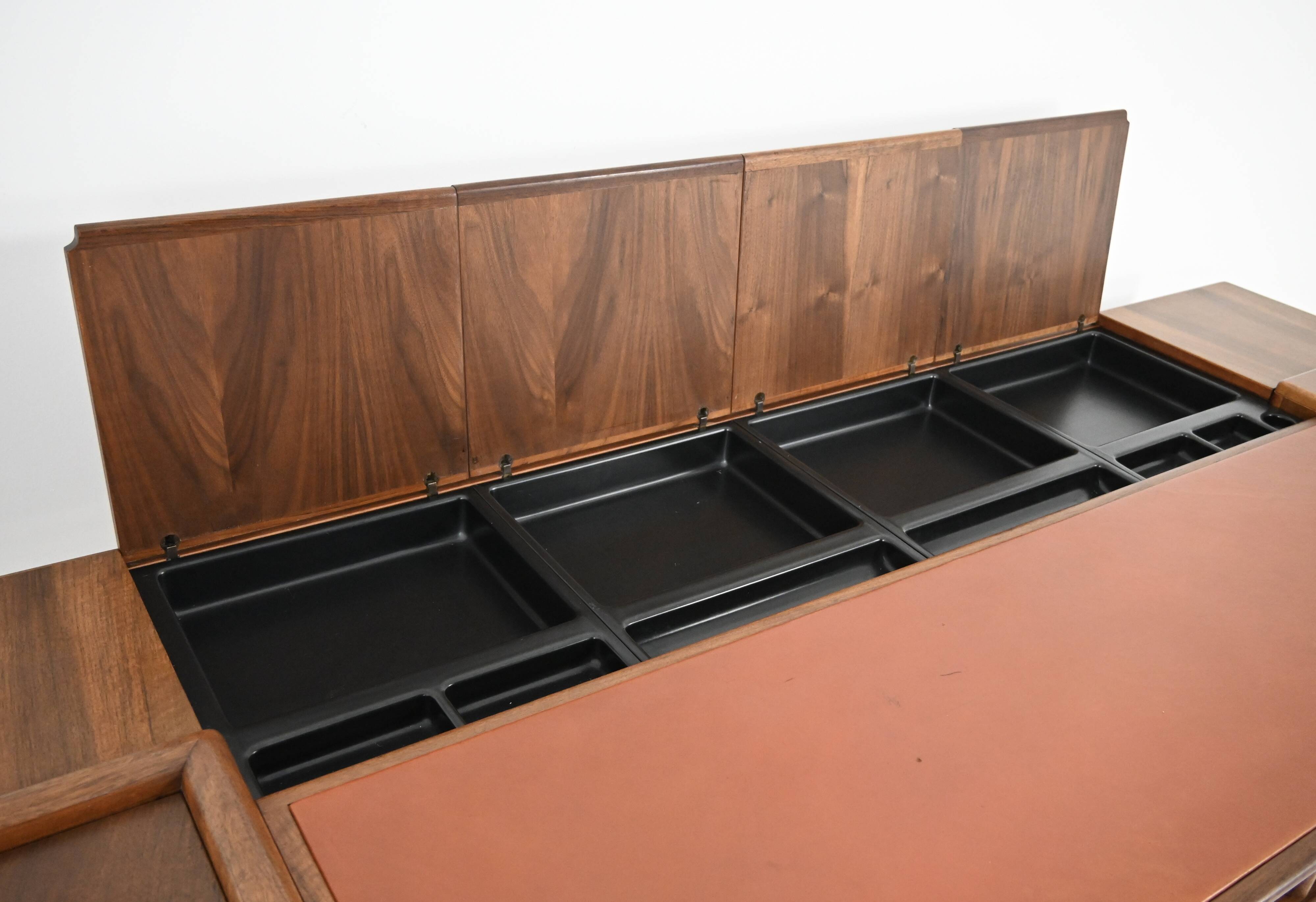 Desk by Fabio Lenci for Bernini, 1970s