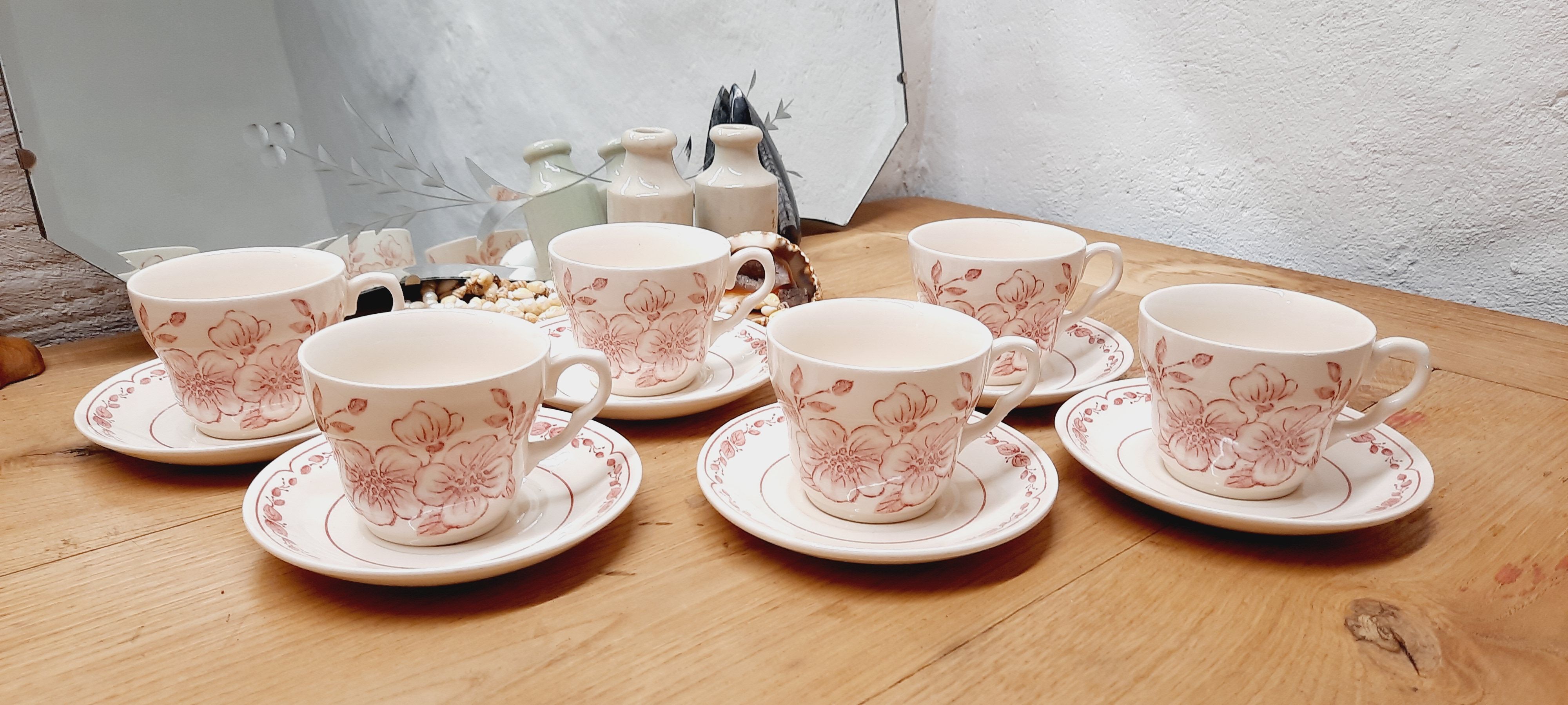 Set 6 tasses faïence rose poudré